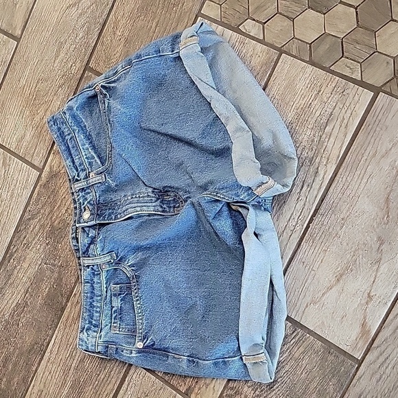 WILD Fable jean shorts like new size 14 - Picture 1 of 3